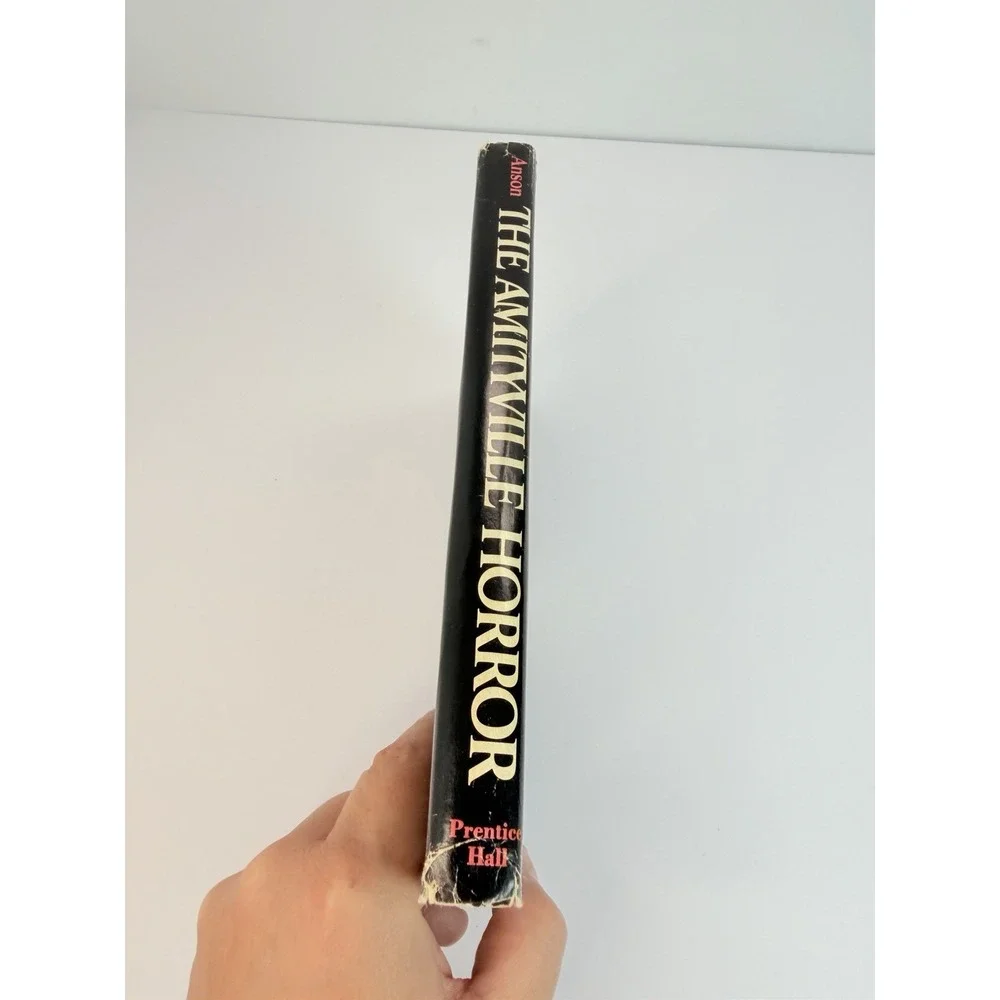 1977 The Amityville Horror Jay Anson Hardcover Book Club Edition BCE